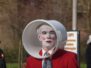 Jos, wat ein ge-eimer