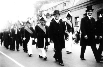 Schutterij Martinus Tegelen met Opa Verbong